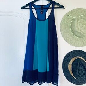 Forever 21 Barbie Geo Print Sleeveless Dressy Tank Top Tunic Blouse | Size: S